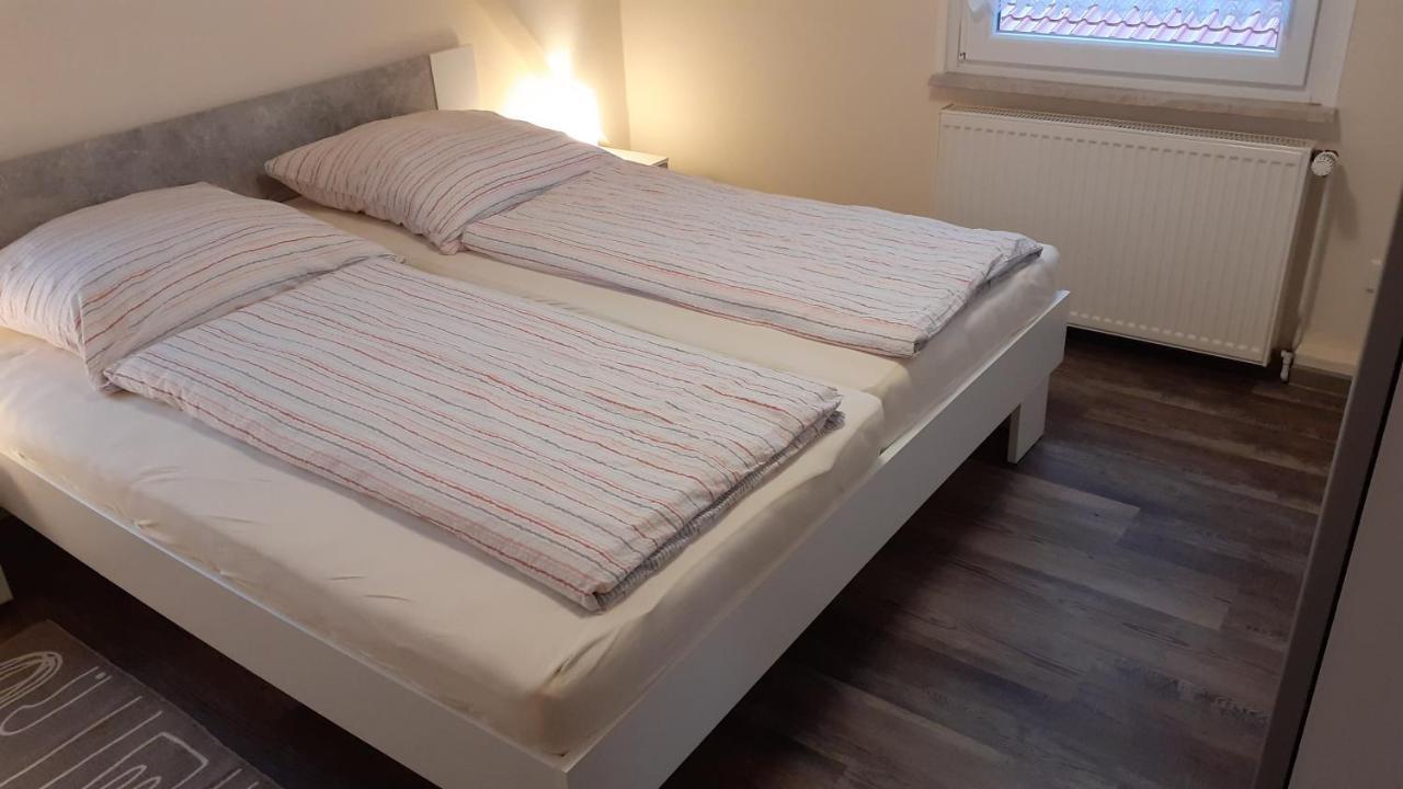 Familienurlaub In Ostfriesland Fuer Max 7 Pers In 2 Wohnungen, Auch Einzeln Wohnungen Utarp Bagian luar foto