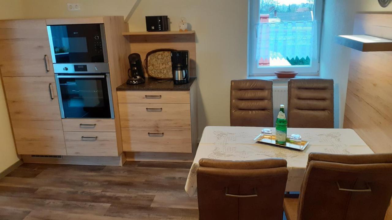 Familienurlaub In Ostfriesland Fuer Max 7 Pers In 2 Wohnungen, Auch Einzeln Wohnungen Utarp Bagian luar foto