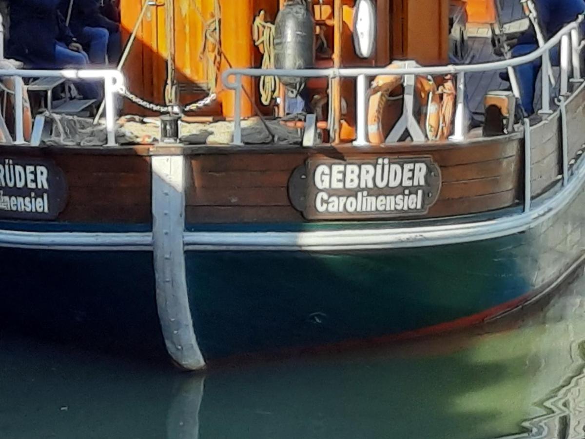 Familienurlaub In Ostfriesland Fuer Max 7 Pers In 2 Wohnungen, Auch Einzeln Wohnungen Utarp Bagian luar foto
