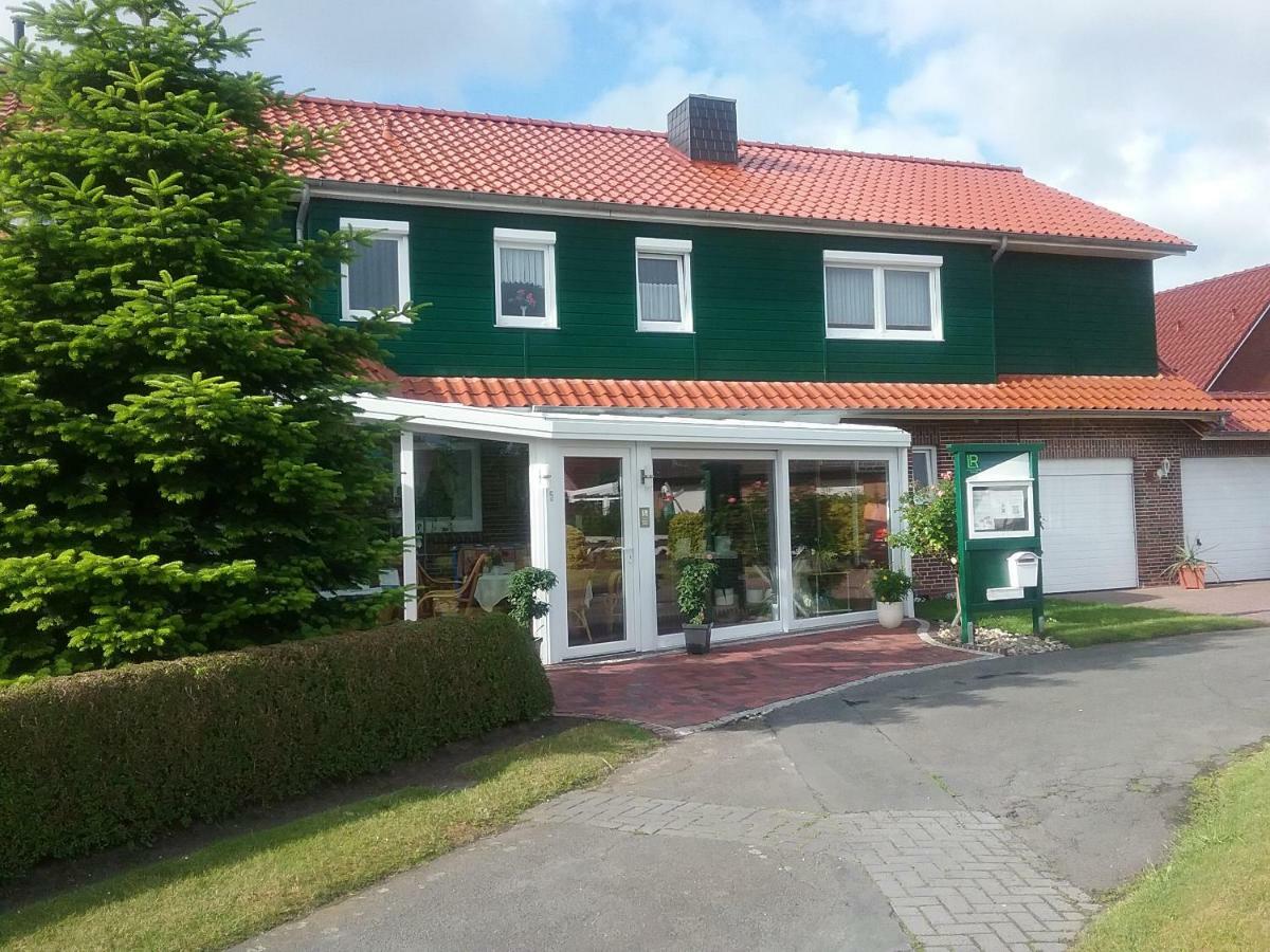 Familienurlaub In Ostfriesland Fuer Max 7 Pers In 2 Wohnungen, Auch Einzeln Wohnungen Utarp Bagian luar foto